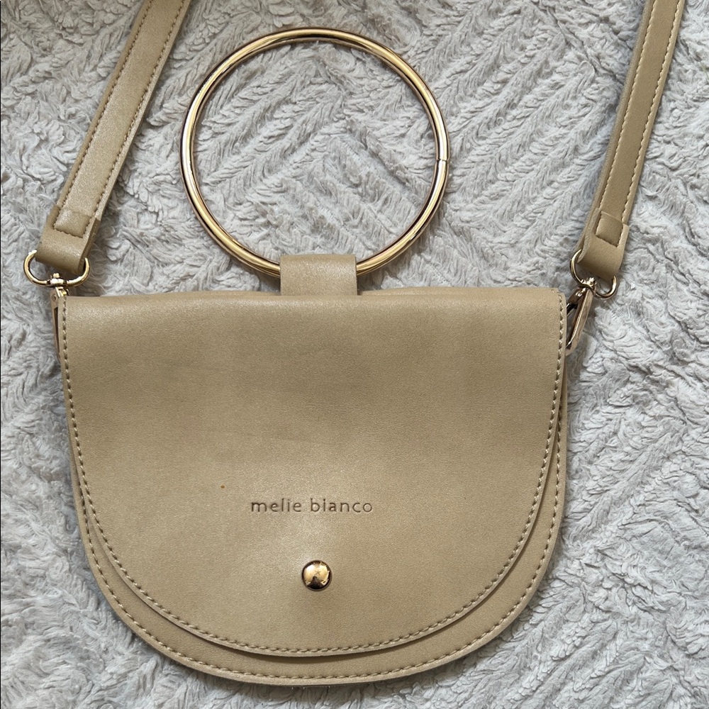Melie Bianco Felix Ring Vegan Leather Crossbody bag Beige circle Ring-Handle